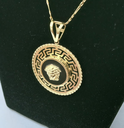 ✨ DIJE DE ORO 10K – DISEÑO VERSACE MODERNO ✨