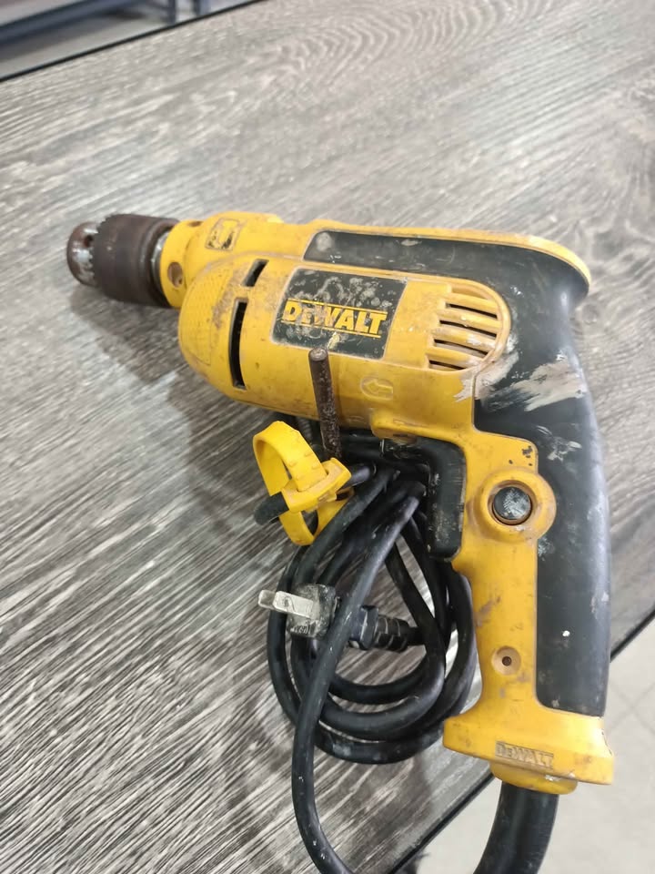 Taladro Dewalt, usado