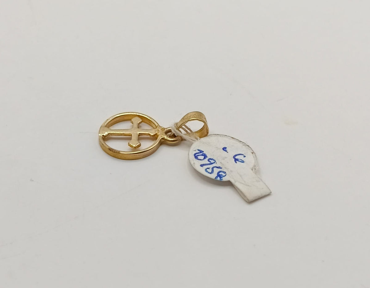 Dije de cruz en circulo ORO 10K peso .6gr