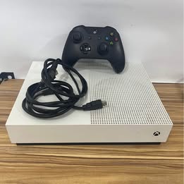 Xbox One S 1 control y cables usado