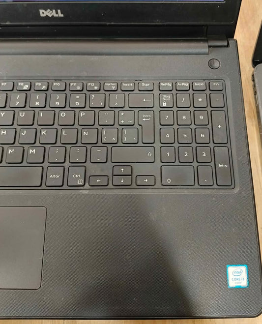 Laptop Dell 4ram 250 SSD core i3, usado