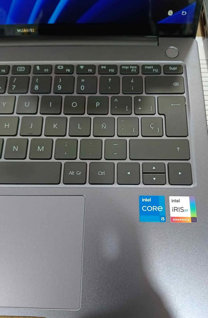 Laptop Huawei 1 tb GB 16 ram procesador Intel core i5, usado