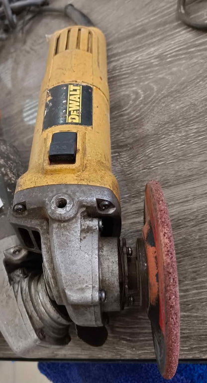 Mini esmeril Dewalt, usado