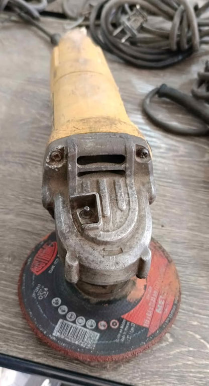 Mini esmeril Dewalt, usado