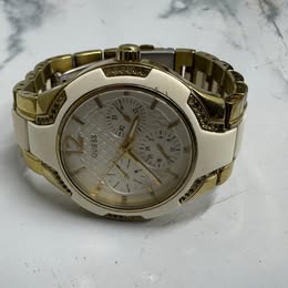 Reloj Guess – Usado