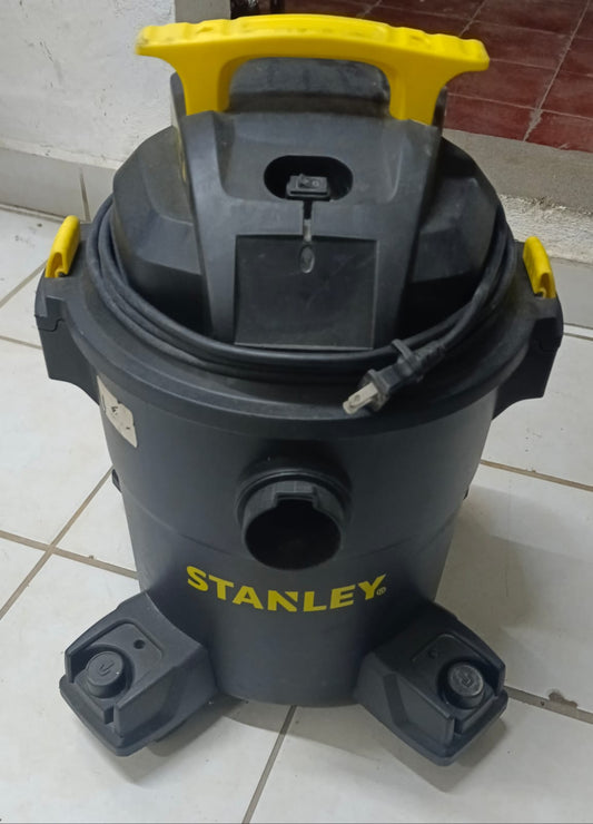 Aspiradora STANLEY sl-1811, usado