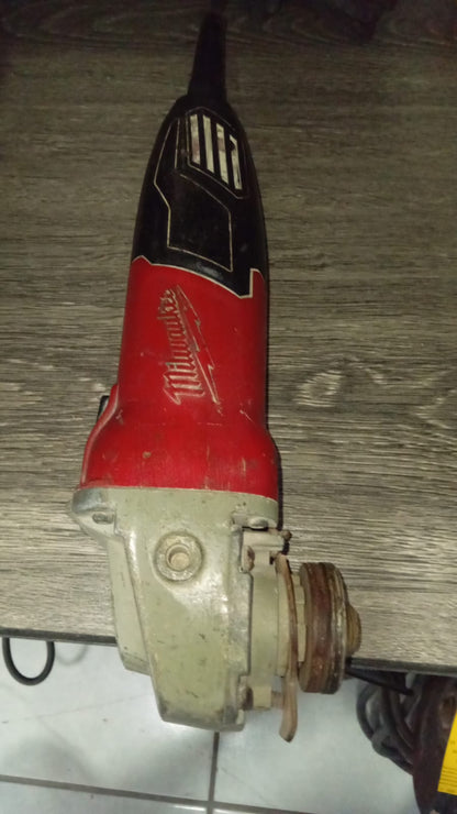 🔧 MILWAUKEE ESMERILADORA 6130-33