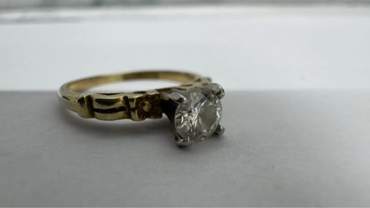 💍 ANILLO DE ORO 10K – 2.3 g / TALLA 9 💍