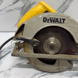 Sierra Circular DeWalt DW368 – Usada