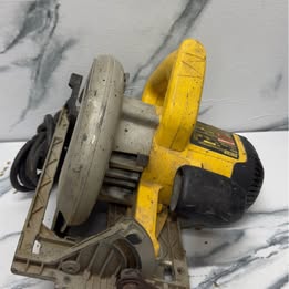 Sierra Circular DeWalt DW368 – Usada
