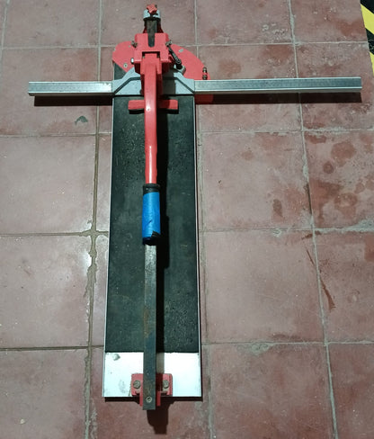 Cortadora de piso REDTOOLS, usado