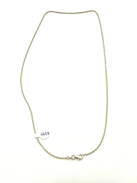 Cadena tejido torzal de plata .925 pesa 3.5gr 22cm