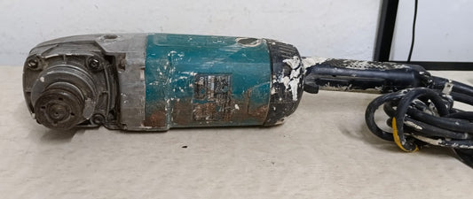 Esmeriladora MAKITA ga7024, usado