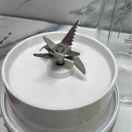 Licuadora Portátil XShock – Usada