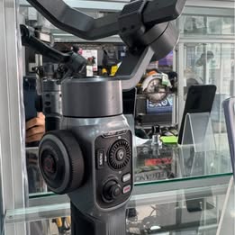Estabilizador Zhiyun Smooth 5S – Usado