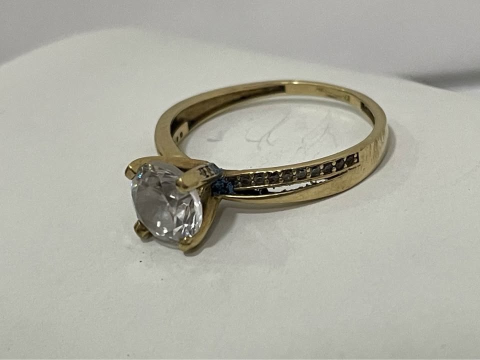Anillo oro con piedra/10k/2.2gr