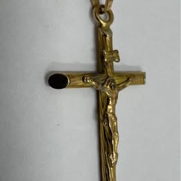 Dije Cruz de Oro 10K – Usado