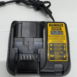 Taladro Inalámbrico DeWalt DCD7771 – Usado
