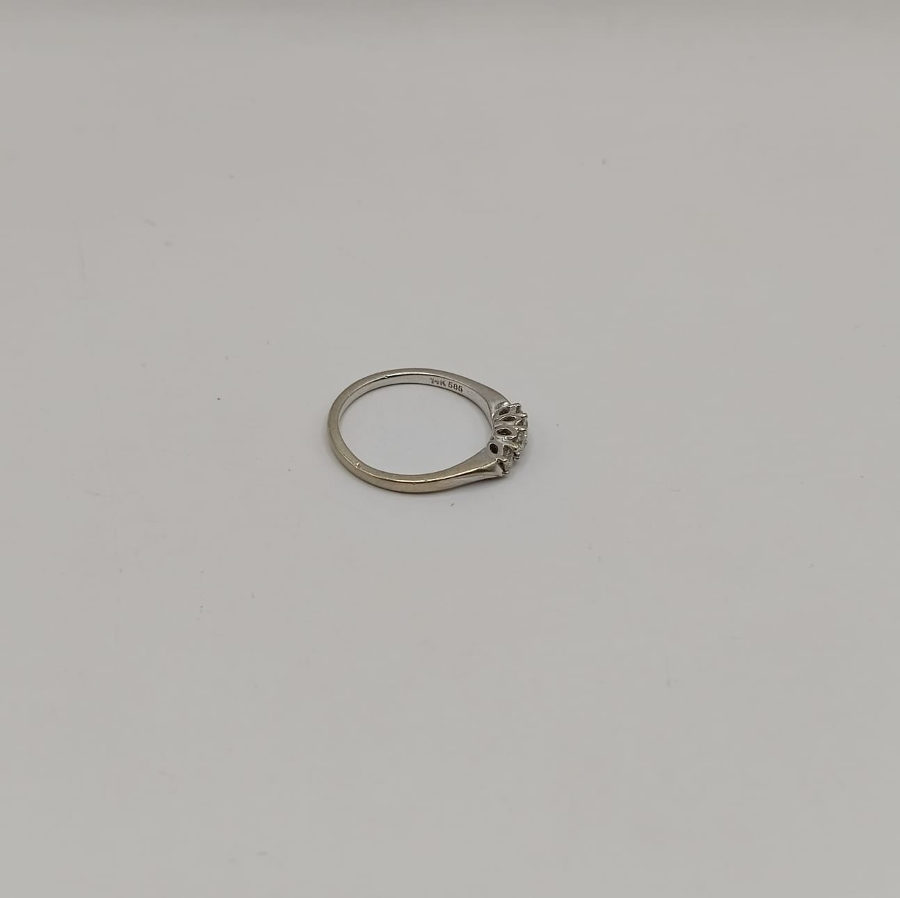 Anillo ORO blanco 10k peso 2.4gr, usado