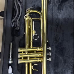 Trompeta Laqueada Conductor M5210 – Usada