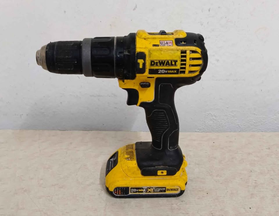 Taladro inalámbrico Dewalt, usado