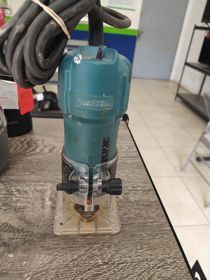 Router Makita