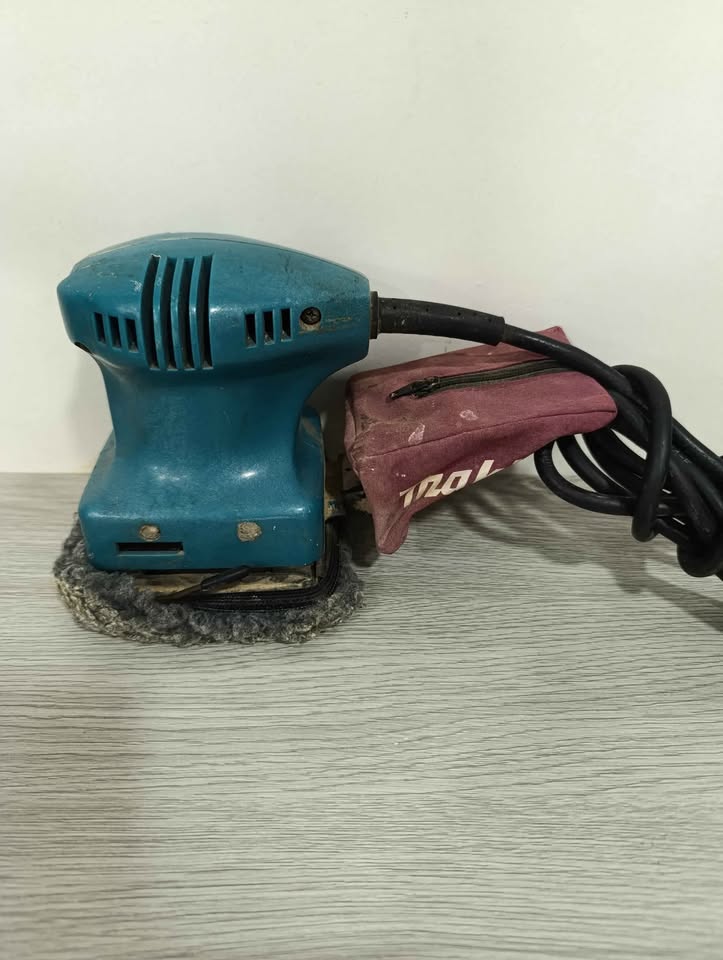 Lijadora Makita BO4552