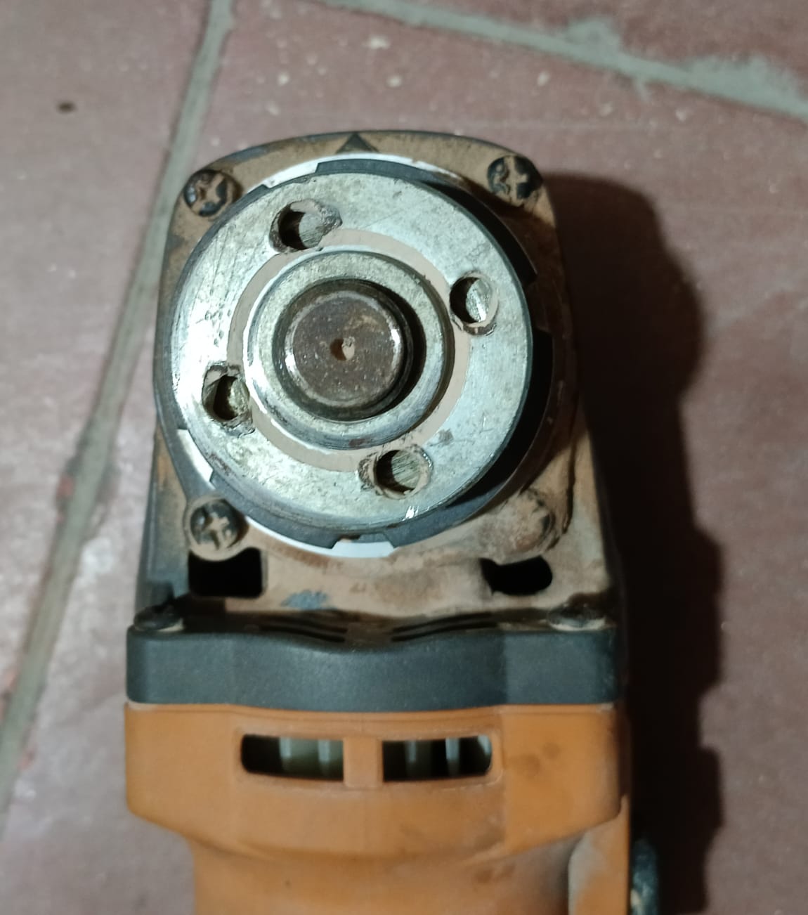 Mini Esmeril Truper ergo-2a1 sin disco, usado