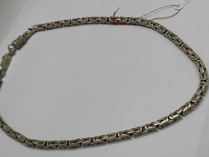 Cadena de plata