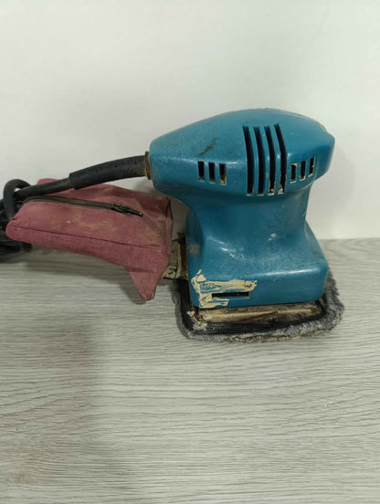 Lijadora Makita BO4552