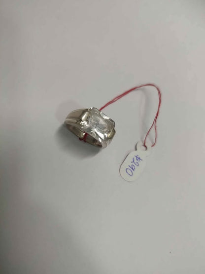 Anillo de plata con piedra