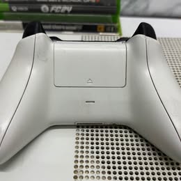Xbox One S – Usada