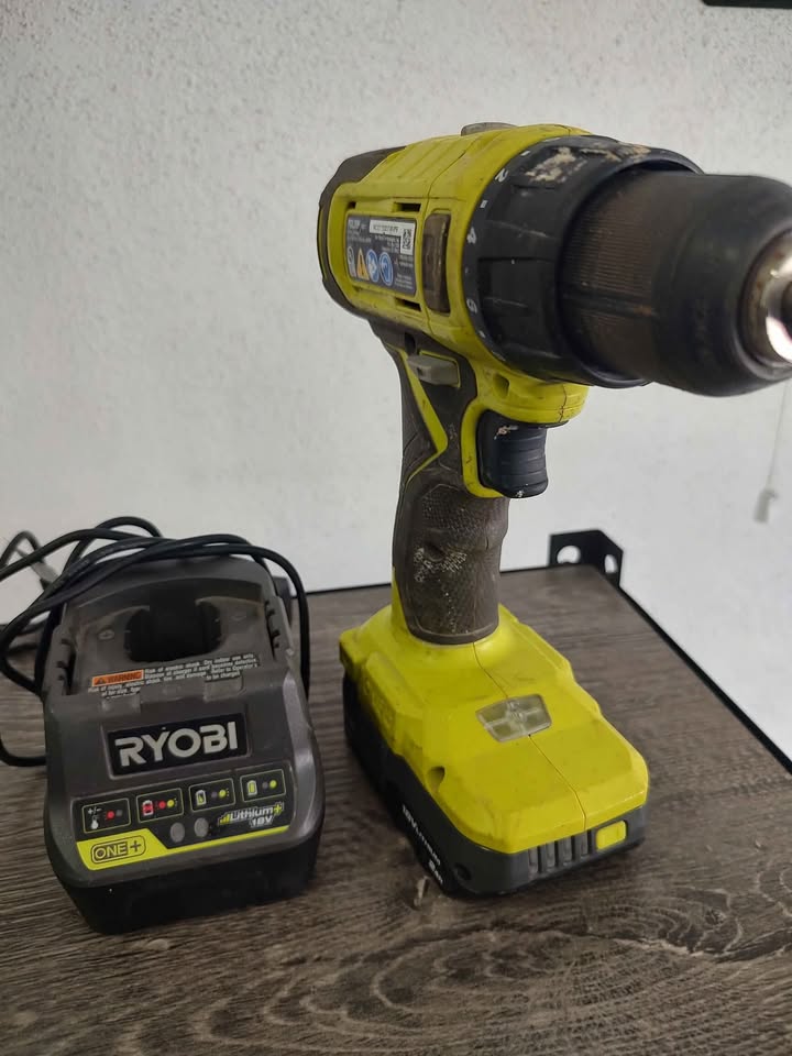 TALADRO RYOBI