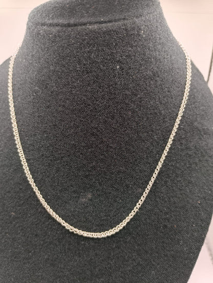 Collar eslabon triple PLATA 925 peso 3.6gr 43cm, usado