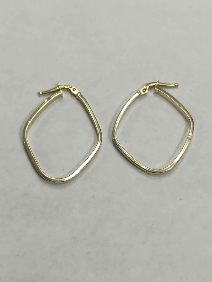 Par arracadas de oro 14k pesa 2gr usada