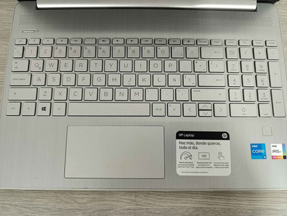 Laptop HP 256gb SSD Core I5 8 Ram con cargador