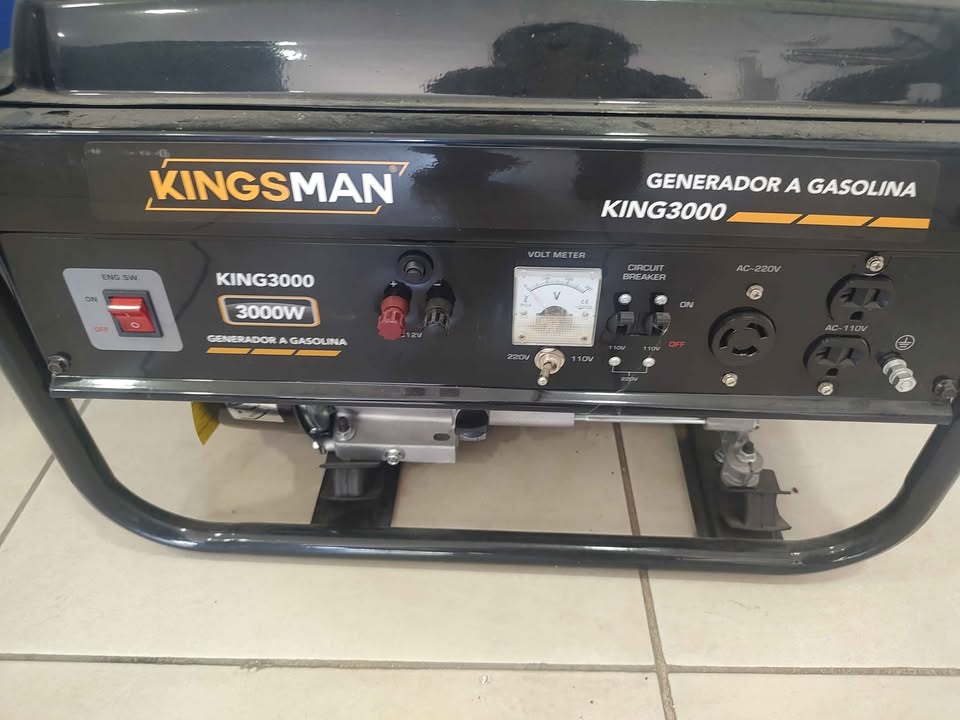 Generador De Luz Marca Kingsman de 300W