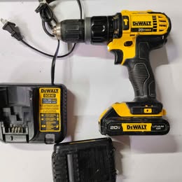 Taladro dewual con 2 baterías cargador y estuche
