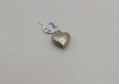 Dije Corazon PLATA 925 peso 2.1gr, usado