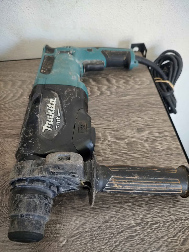 Rotomartillo makita m8701