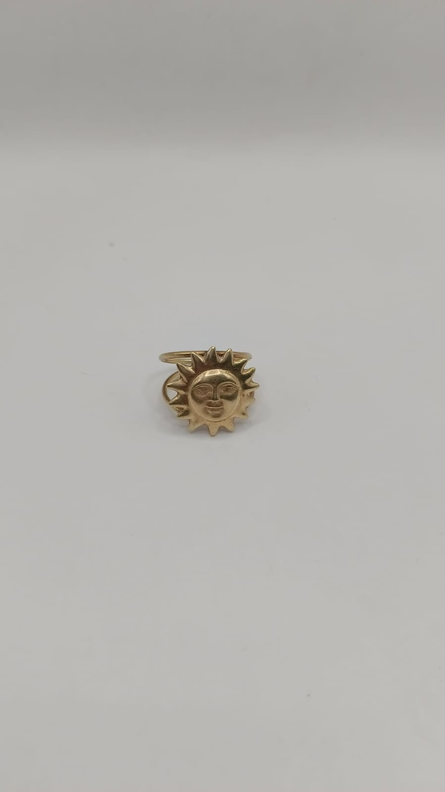 Anillo Sol ORO 10k peso 3.1gr, usado