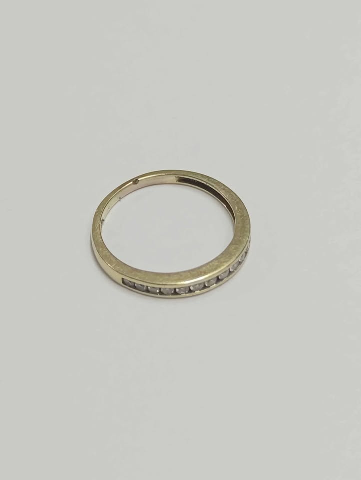 Anillo de oro con sintético 10k 1.4gr #6.5 usado