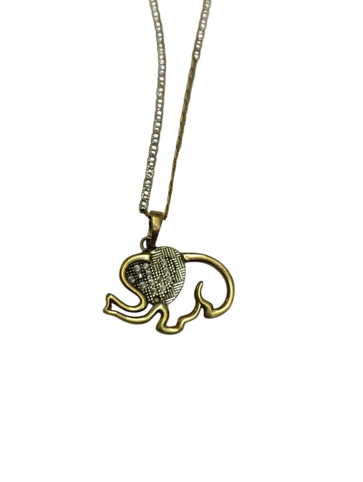 Cadena y dije elefante 10k 3.1gr usada