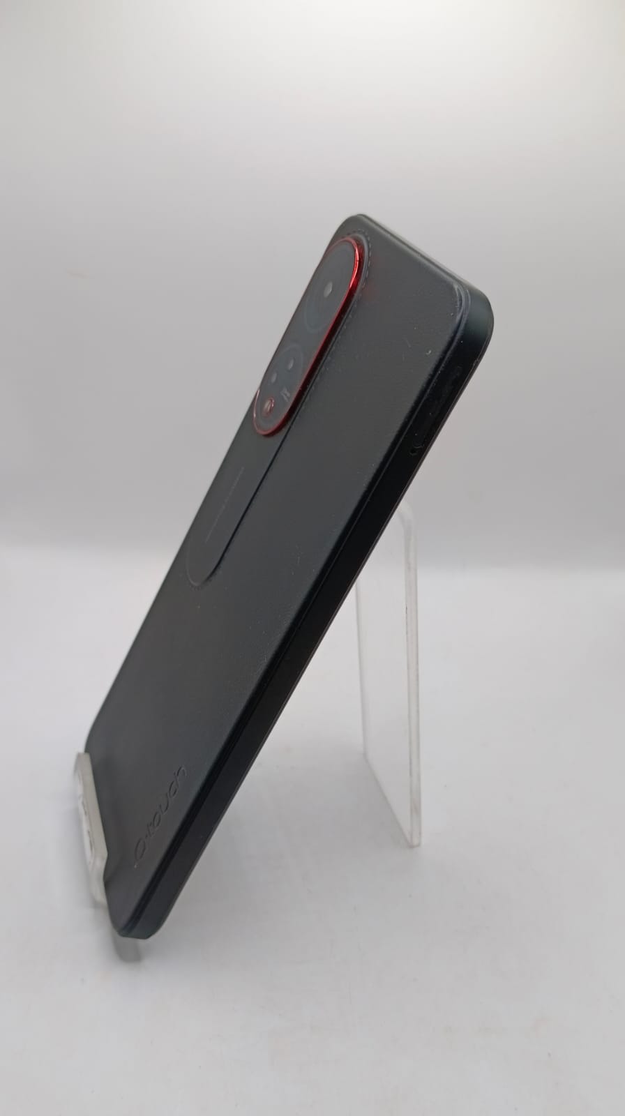 Q-TOUCH q624 32gb 2ram liberado, usado