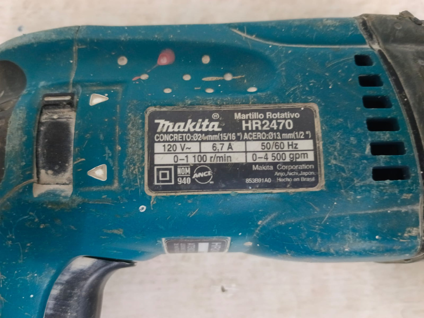 Taladro Rotomartillo Makita hr2470, usado