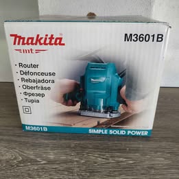 Router Makita M3601b