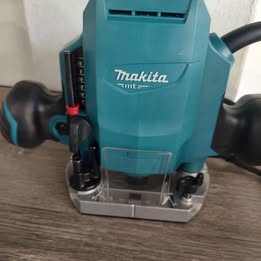 Router Makita M3601b