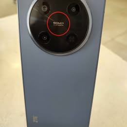 ZTE blade V70  4Ram 64GB  Liberado