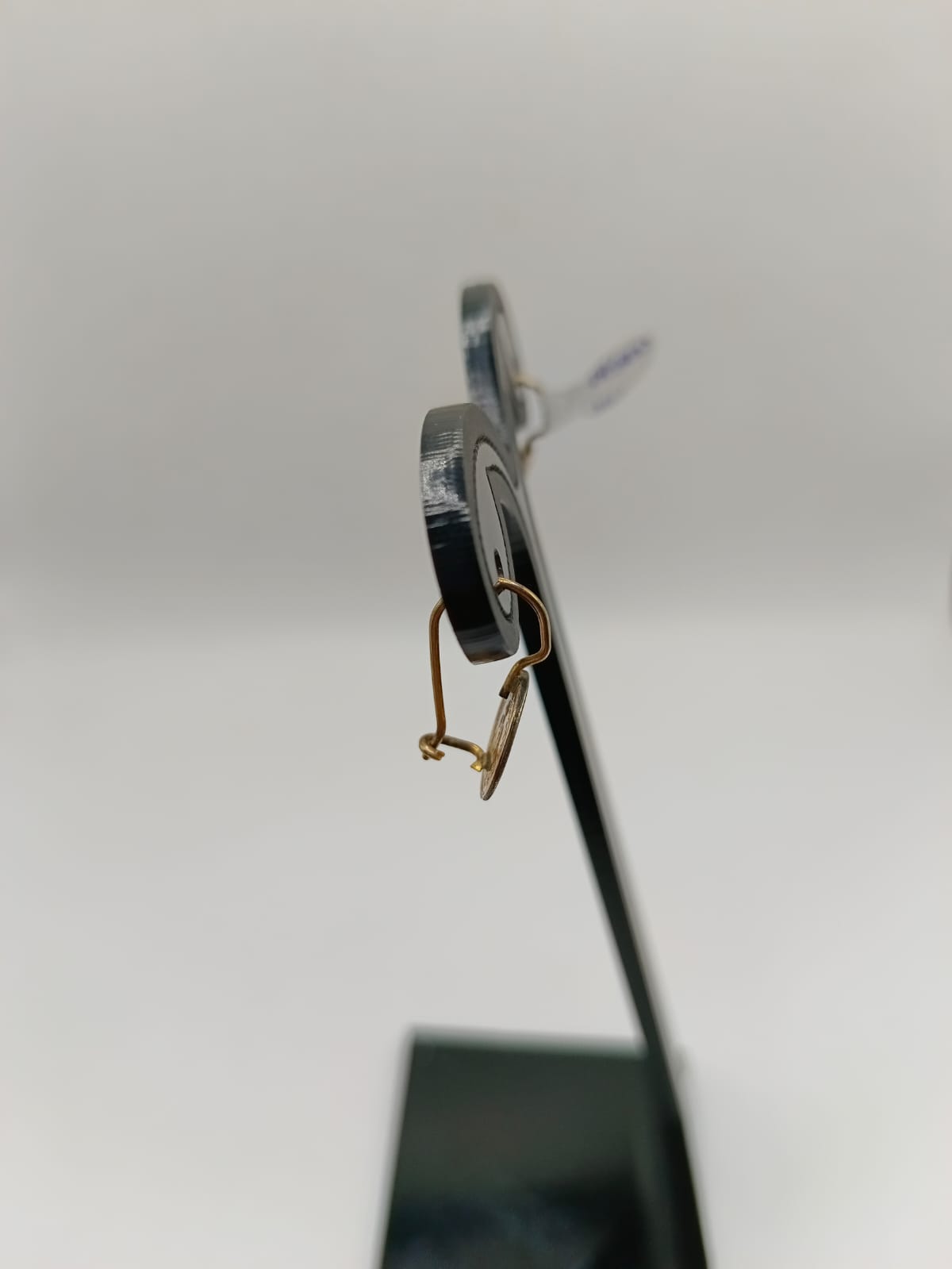 Aretes ORO 10K peso 1.4gr, usado