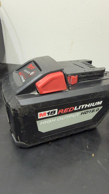 SIERRA CIRCULAR MILWAUKEE INALAMBRICO CON BATERIA (SIN CARGADOR)